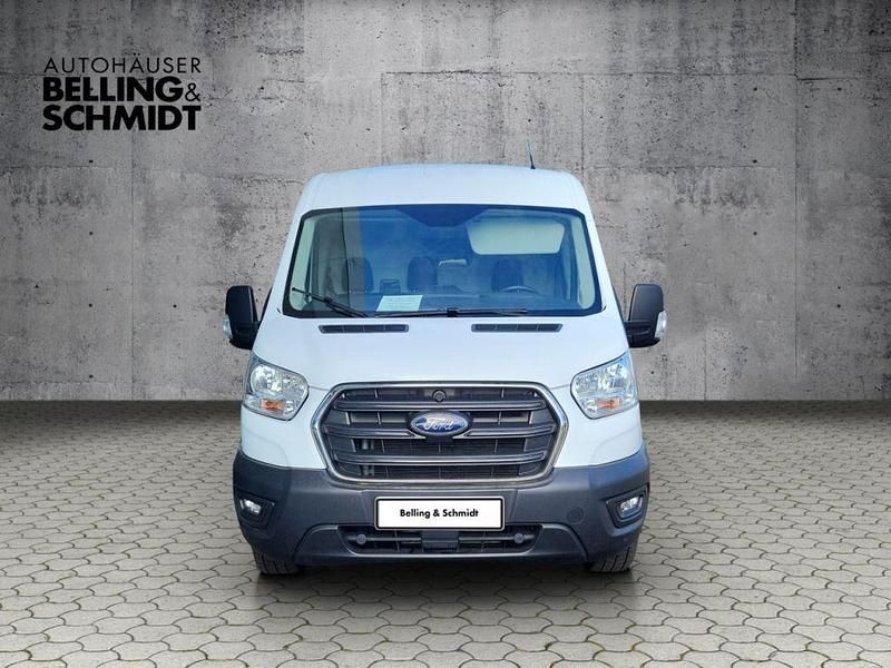 Gebraucht Ford Transit Trend 131 PS (96 kW) 2022 Weiß (metallic) Van