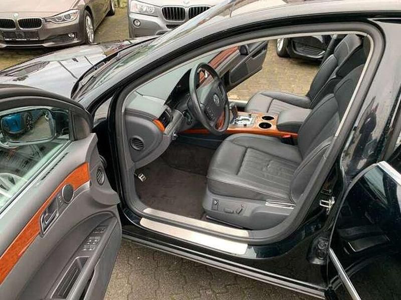 Second-hand VW Phaeton 224 CP (164 kW) 2007 Negru Berlinǎ