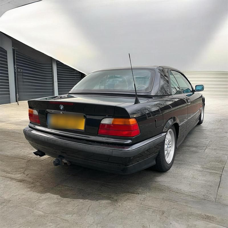 Gebraucht BMW 328 Cabriolet 193 PS (141 kW) 1998 Schwarz Cabrio