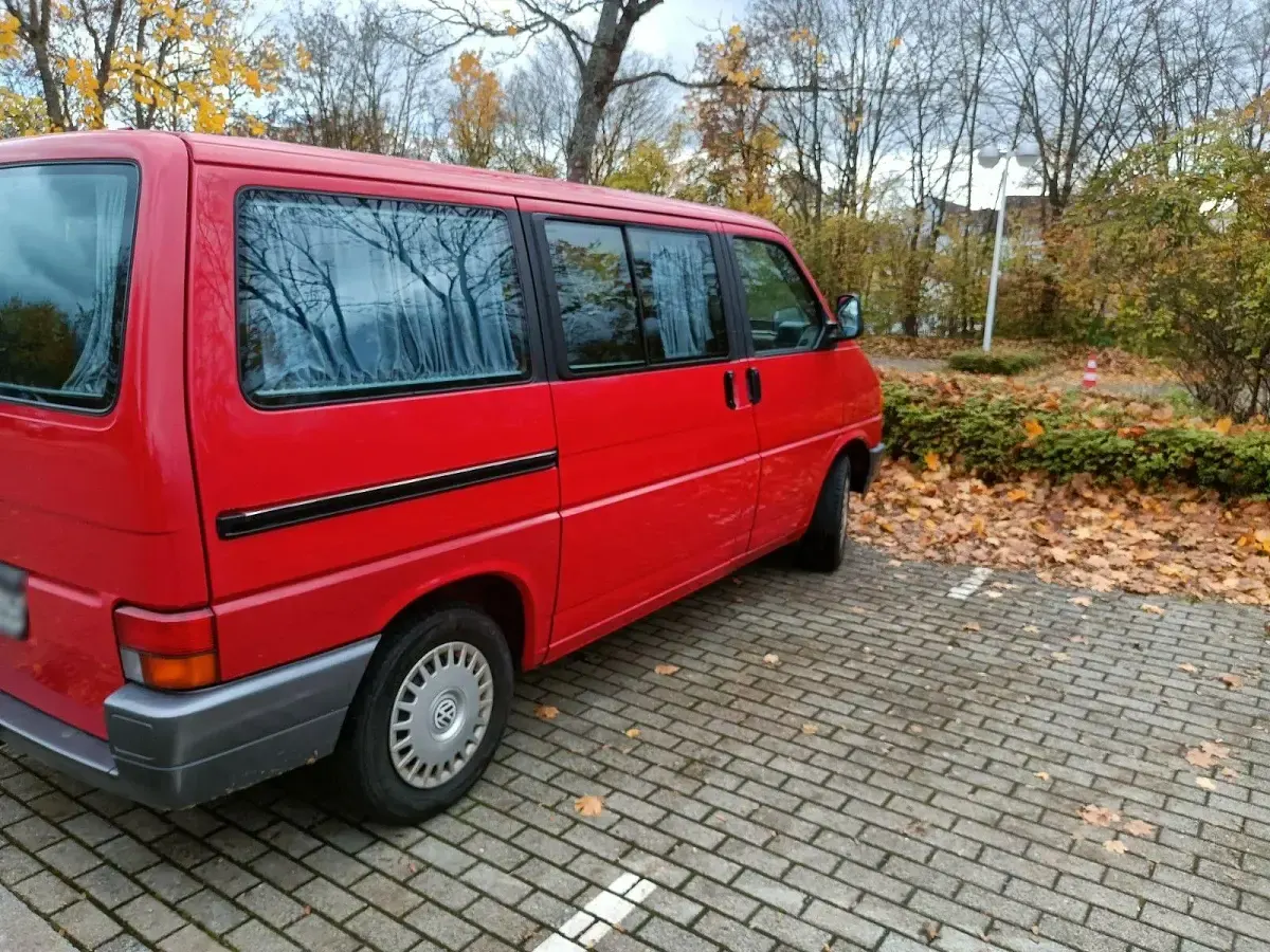 Gebraucht VW Multivan 110 PS (80 kW) 1993 Rot Van / Kleinbus