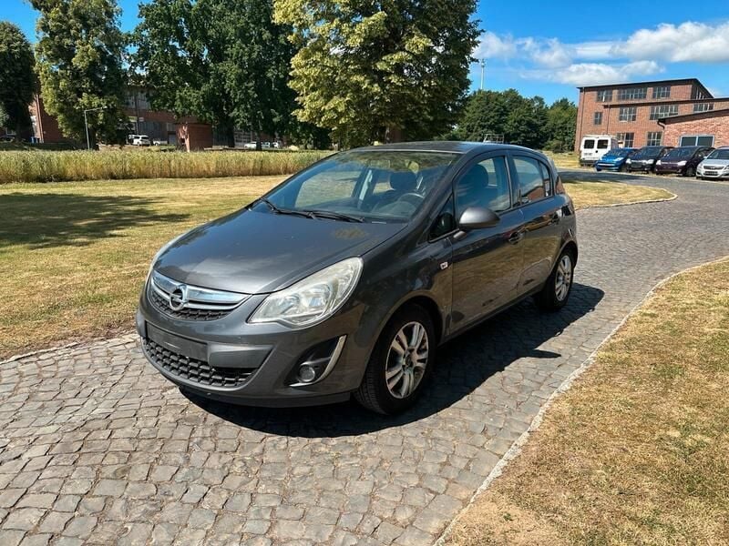 Grau Gebraucht 2011 Opel Corsa Kleinwagen | 2.490 € (Fairer Preis) - Bild 1/4