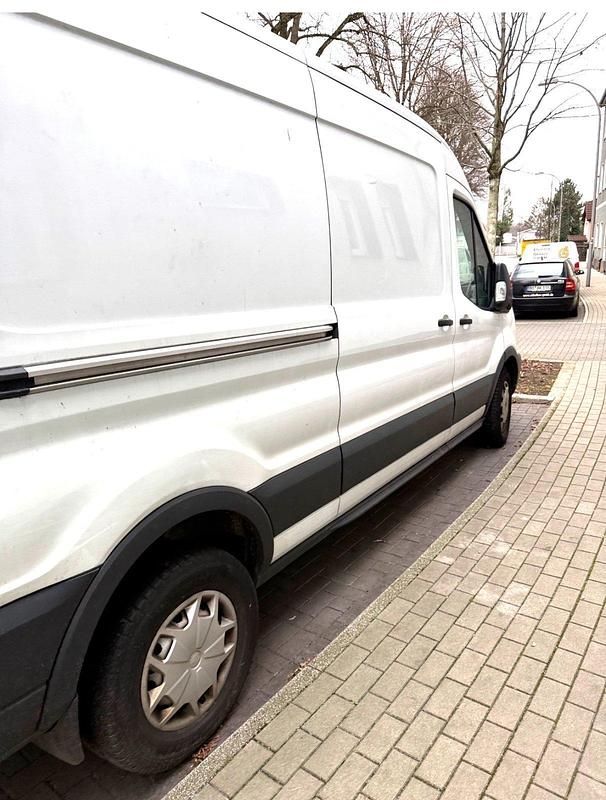 Gebraucht Ford Transit 130 PS (95 kW) 2018 Weiß Van / Kleinbus