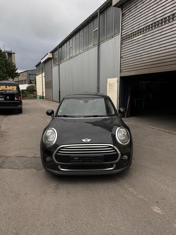 Gebraucht Mini Cooper 136 PS (100 kW) 2014 Schwarz Kleinwagen