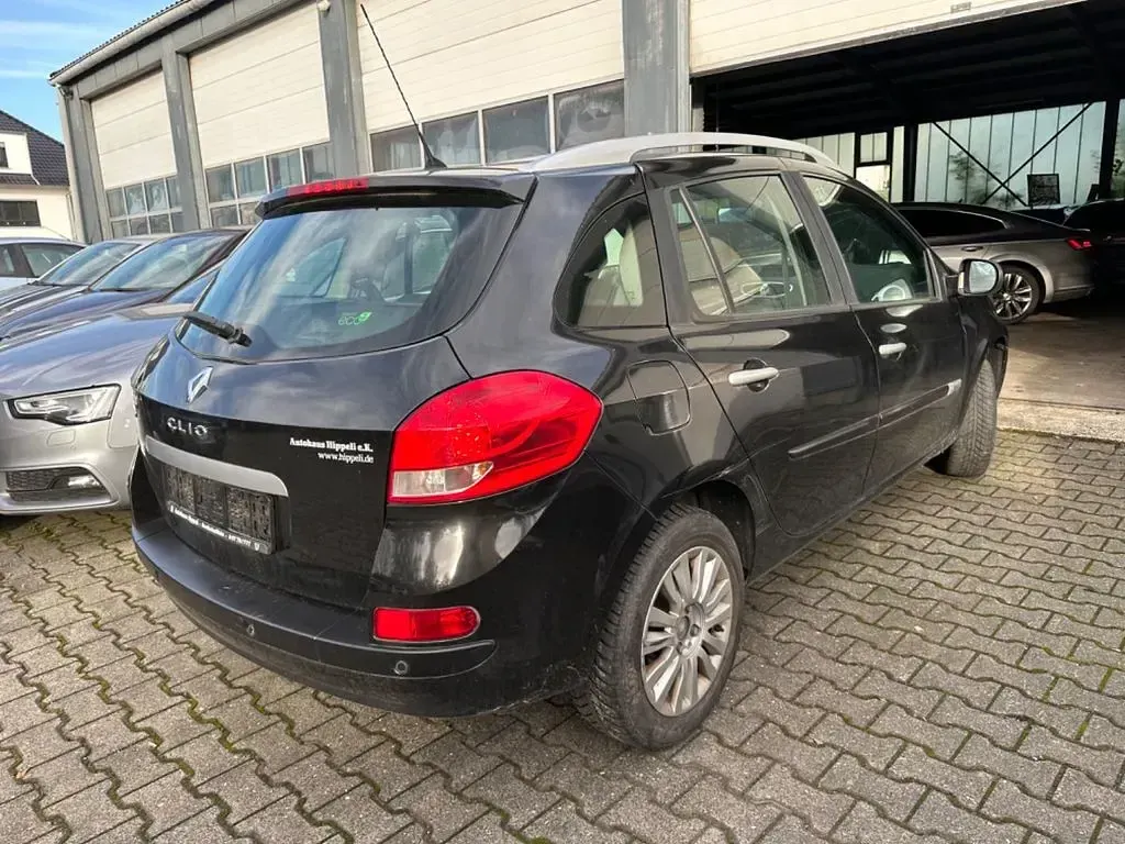 Gebraucht Renault Clio Dynamique 101 PS (74 kW) 2010 Schwarz Limousine