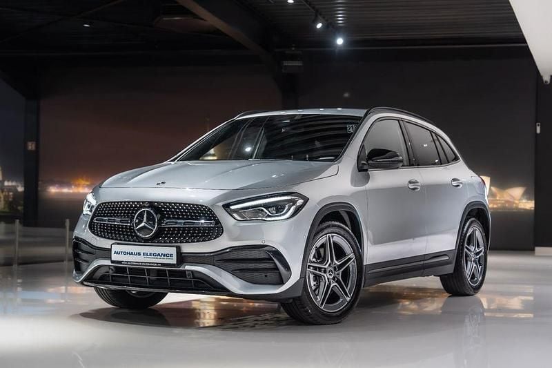 Iridiumsilber Gebraucht 2023 Mercedes GLA220 AMG line SUV | 37.980 € (Guter Preis) - Bild 1/4