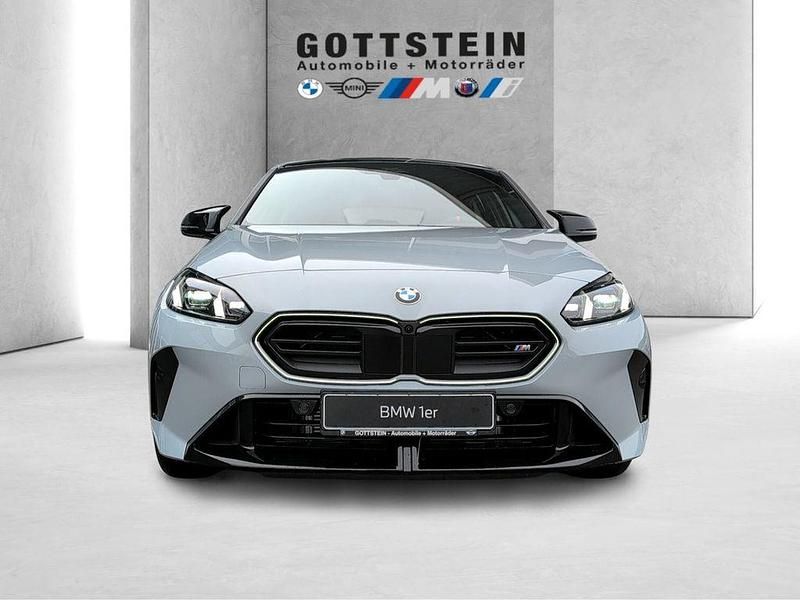 Neu BMW M135 M Sport 300 PS (220 kW) 2026 Alpinweiss iii Kleinwagen