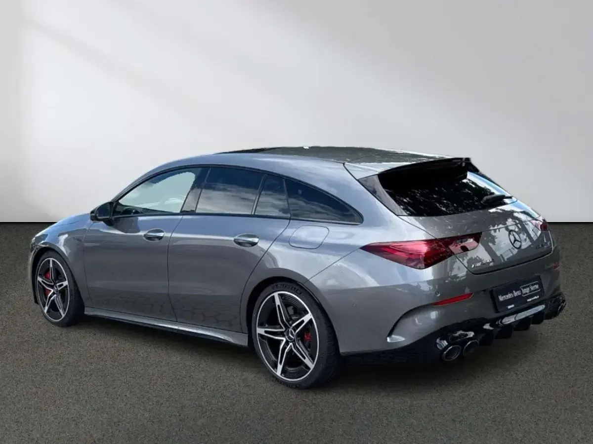Gebraucht Mercedes CLA45 AMG AMG 421 PS (309 kW) 2025 Lack mountaingrau Coupé