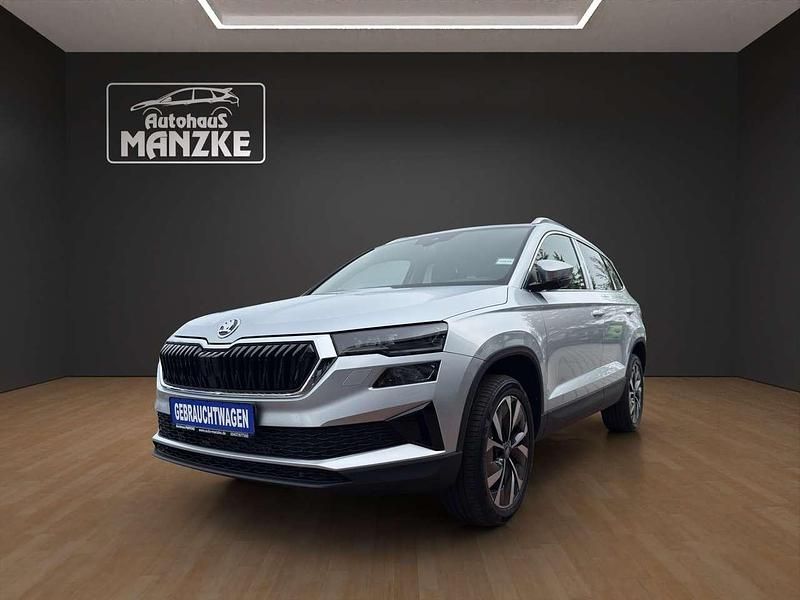 Neu Skoda Karoq Selection 150 PS (110 kW) 2025 Brilliantsilber metallic SUV