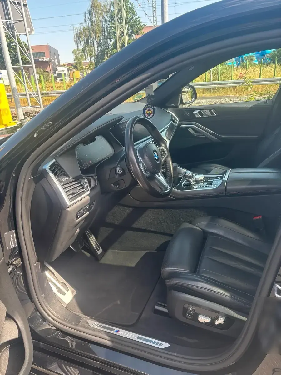Gebraucht BMW X6 M50 M Performance 530 PS (389 kW) 2021 Schwarz SUV