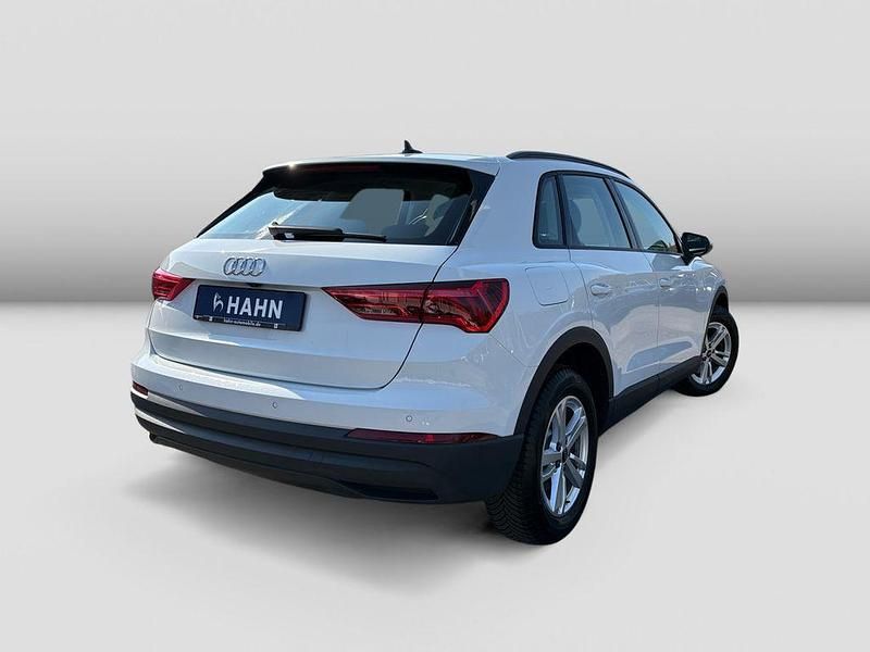 Gebraucht Audi Q3 Ambiente 245 PS (180 kW) 2022 Gletscherweiß metallic SUV