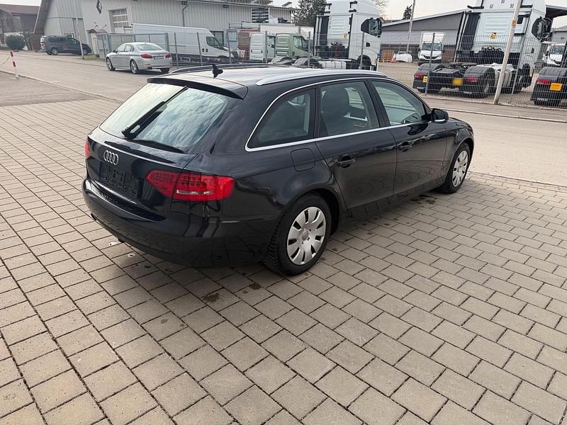 Gebraucht Audi A4 160 PS (117 kW) 2011 Schwarz Kombi