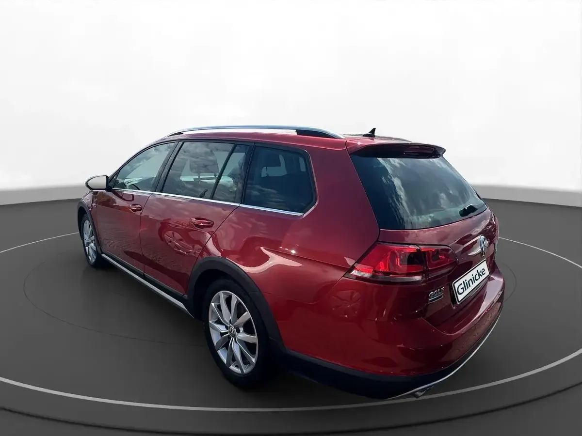 Gebraucht VW Golf Alltrack 184 PS (135 kW) 2015 Rot Kombi