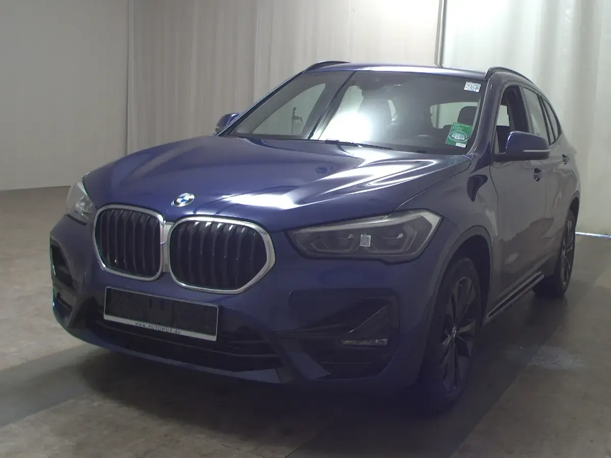 Gebraucht BMW X1 Advantage 231 PS (169 kW) 2021 Phytonicblau metallic SUV