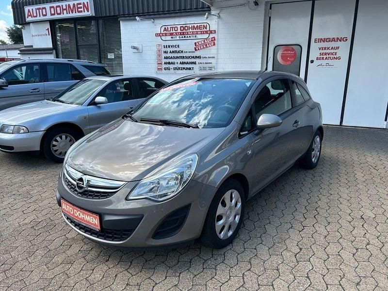 Grau Gebraucht 2012 Opel Corsa Edition Kleinwagen | 4.950 € (Teuer) - Bild 1/4