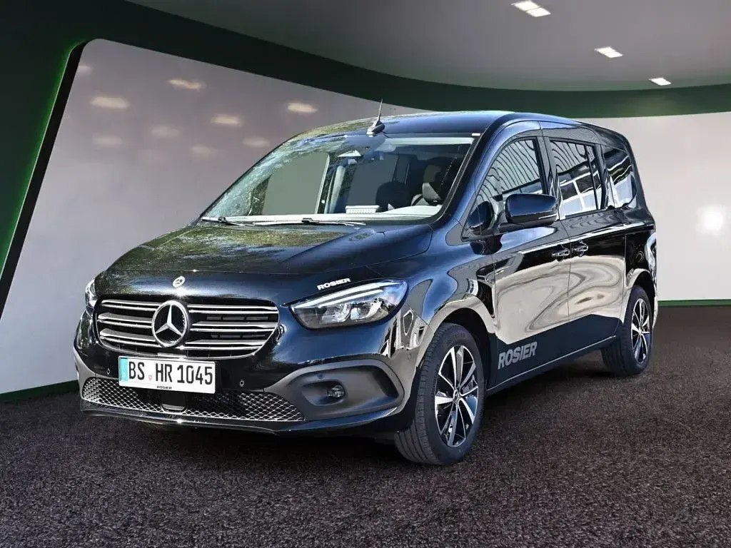 Gebraucht Mercedes T180 Progressive 131 PS (96 kW) 2026 Schwarz / loparitschwarz Van / Kleinbus
