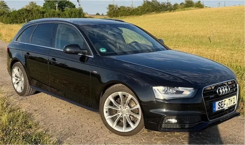 Gebraucht Audi A4 S-Line 177 PS (130 kW) 2014 Schwarz Kombi