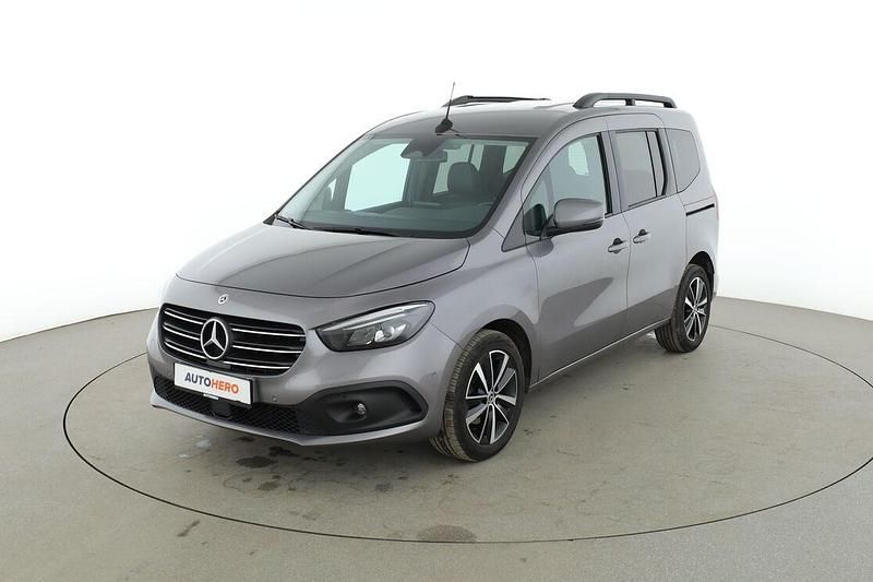 Gebraucht Mercedes T180 Progressive 2023 Grau Van / Kleinbus