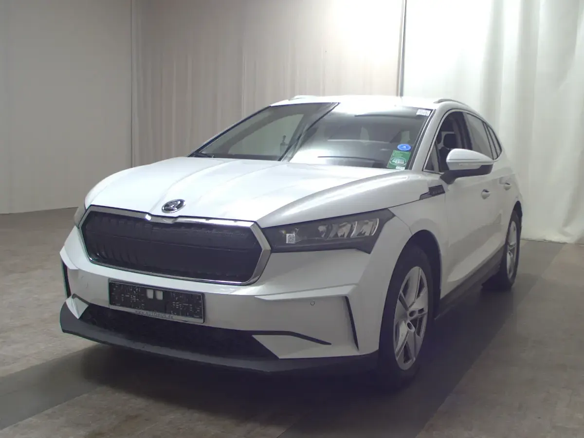 Gebraucht Skoda Enyaq iV Loft 150 kW (204 PS) 2022 Moonweiss metallic SUV