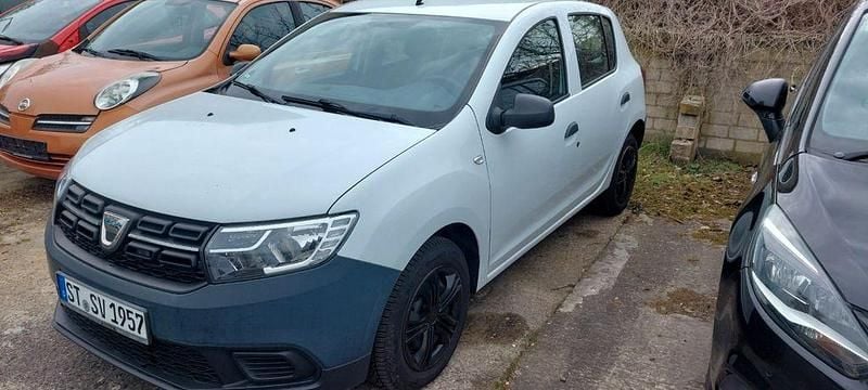 Gebraucht Dacia Sandero 73 PS (53 kW) 2018 Weiß Limousine