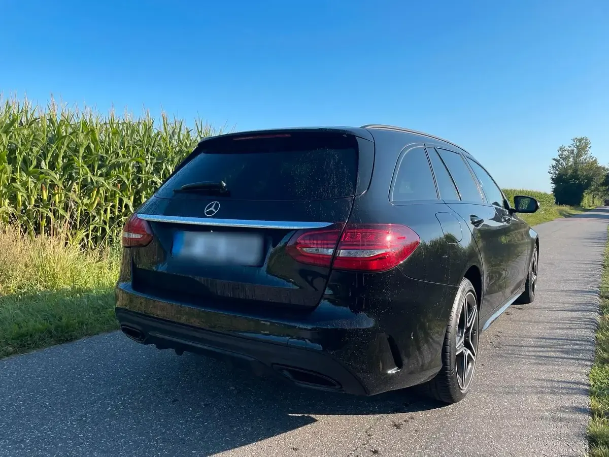 Gebraucht Mercedes C220 AMG 194 PS (142 kW) 2021 Schwarz Kombi
