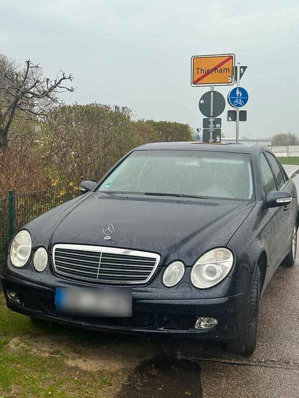 Usata Mercedes E200 2003 Utilitaria