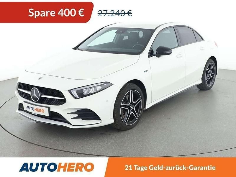 Polarweiss Gebraucht 2021 Mercedes A250 AMG line Limousine | 26.840 € (Guter Preis) - Bild 1/3