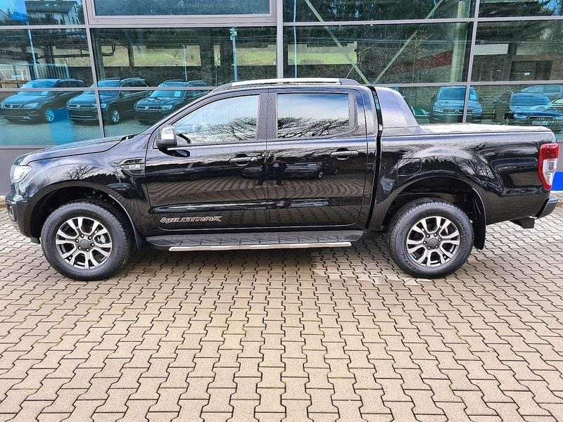 Obsidianschwarz metallic Gebraucht 2021 Ford Ranger Wildtrack Abholung | 29.490 € (Guter Preis) - Bild 1/4