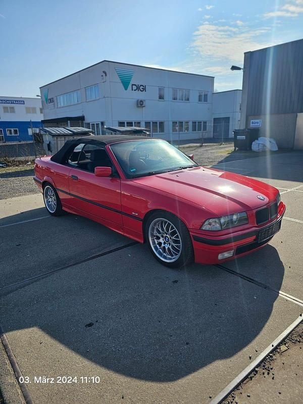 Rot Gebraucht 1999 BMW 318 Cabriolet Cabrio | 5.999 € (Fairer Preis) - Bild 1/4