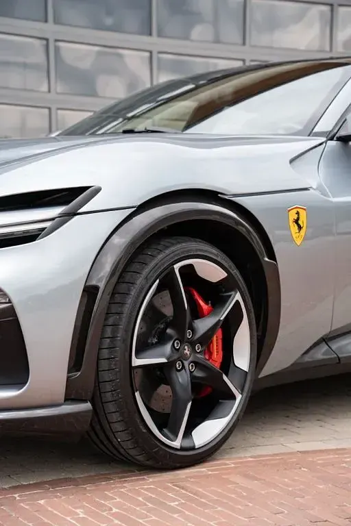 Gebraucht Ferrari Purosangue 719 PS (528 kW) 2025 Silber SUV