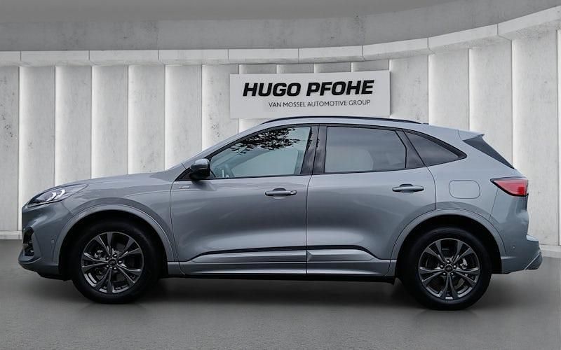 Gebraucht Ford Kuga ST-Line X 150 PS (110 kW) 2024 Solar silver metallic SUV