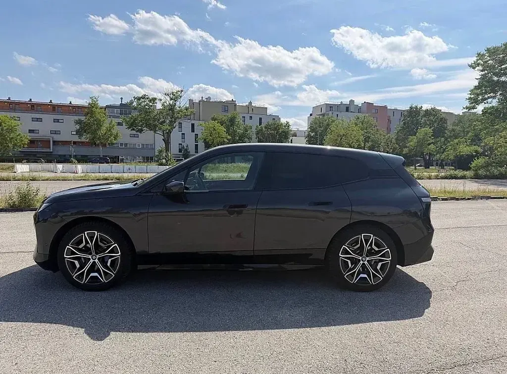 Gebraucht BMW iX Performance 384 kW (523 PS) 2024 Grau SUV