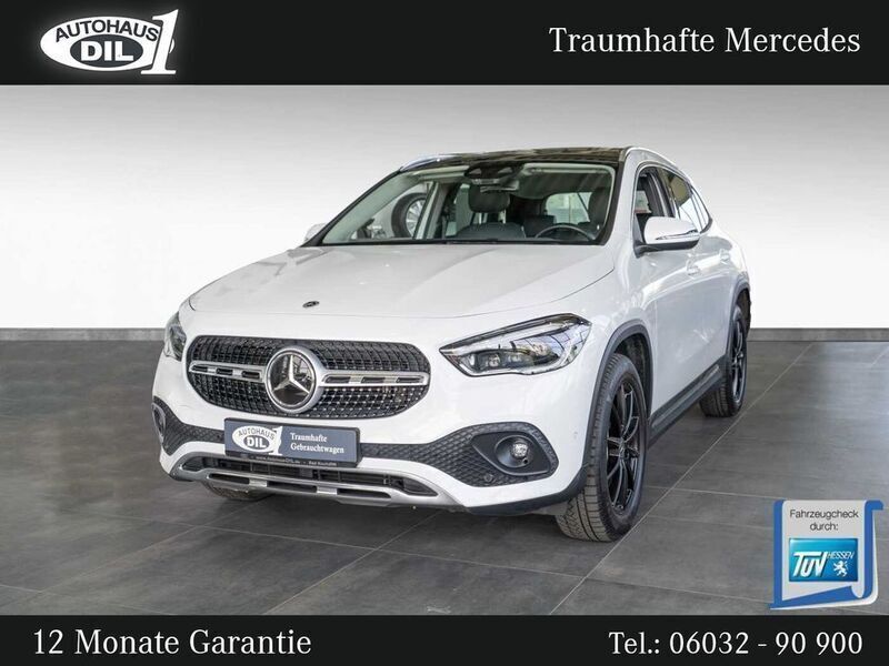 Weiß (digitalweiss metalliclack) Gebraucht 2022 Mercedes GLA250 SUV | 35.850 € (Fairer Preis) - Bild 1/3