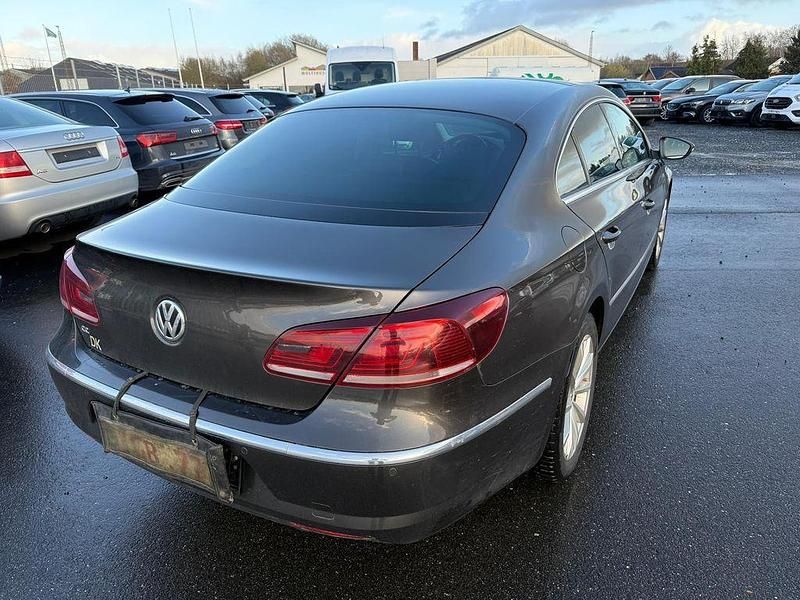 Second-hand VW CC Basis 177 CP (130 kW) 2014 Negru Berlinǎ