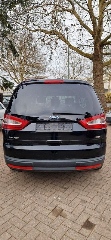 Gebraucht Ford Galaxy Trend 140 PS (102 kW) 2010 Schwarz Van / Kleinbus