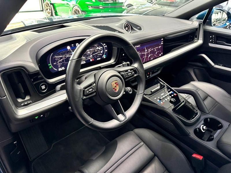 Gebraucht Porsche Cayenne E-Hybrid Coupe Sport 470 PS (345 kW) 2024 Blau Coupé