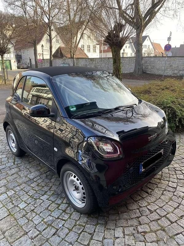 Gebraucht Smart ForTwo Coupé 60 kW (82 PS) 2022 Schwarz Kleinwagen