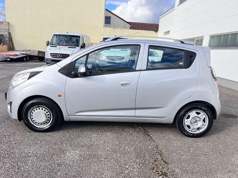 Gebraucht Chevrolet Spark LS 82 PS (60 kW) 2010 Silber Kleinwagen