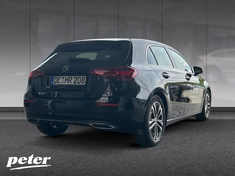 Gebraucht Mercedes A180 Progressive 136 PS (100 kW) 2025 Schwarz Limousine
