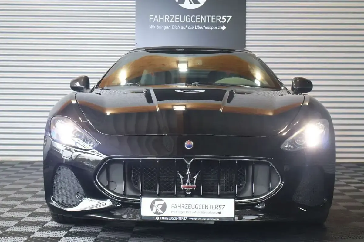 Gebraucht Maserati GranCabrio 460 PS (338 kW) 2018 Schwarz Cabrio