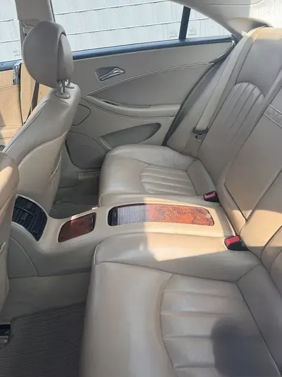Gebraucht Mercedes CLS350 272 PS (200 kW) 2006 Rot Coupé