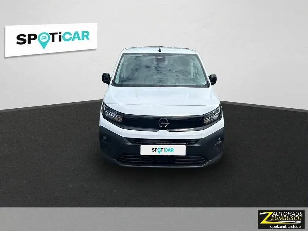 Neu Opel Combo 131 PS (96 kW) 2026 Lackierung weiss icy Van / Kleinbus