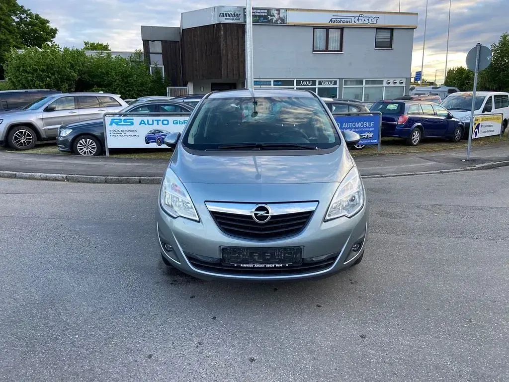 Gebraucht Opel Meriva Edition 120 PS (88 kW) 2011 Silber Van / Kleinbus