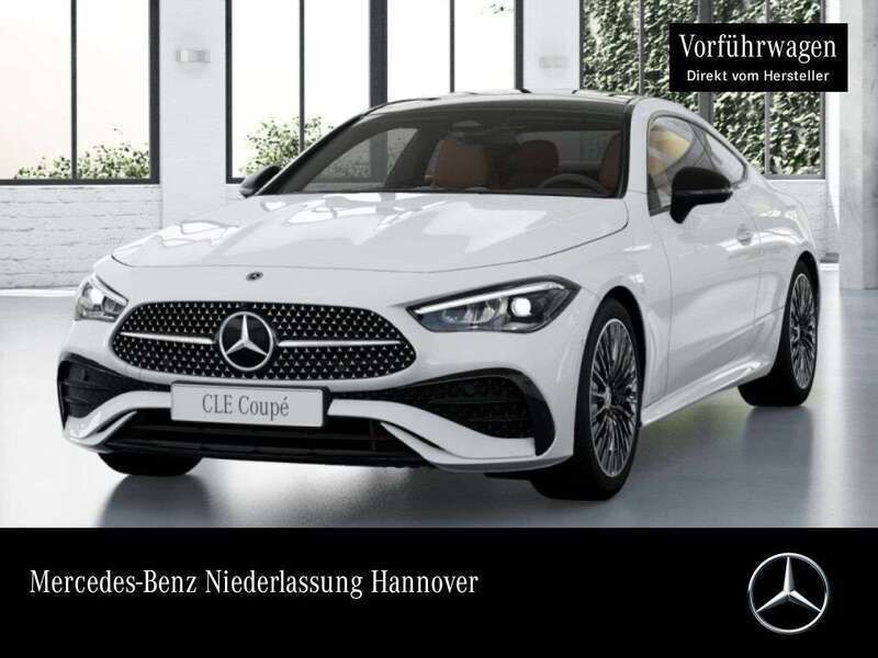 Weiß Gebraucht 2025 Mercedes 180 AMG Limousine | 53.250 € - Bild 1/4