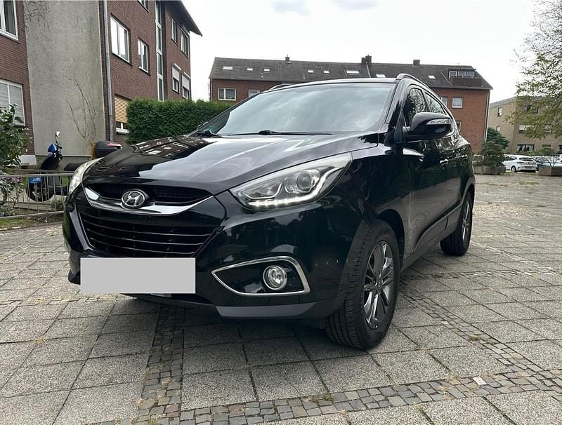 Schwarz Gebraucht 2014 Hyundai ix35 SUV | 8.800 € (Guter Preis) - Bild 1/4
