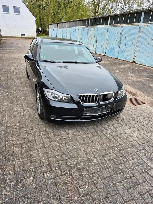 Second-hand BMW 325 218 CP (160 kW) 2006 Negru Berlinǎ