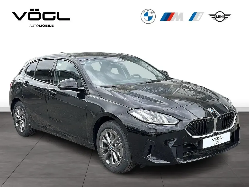 Neu BMW 120 156 PS (114 kW) 2026 Schwarz Kleinwagen