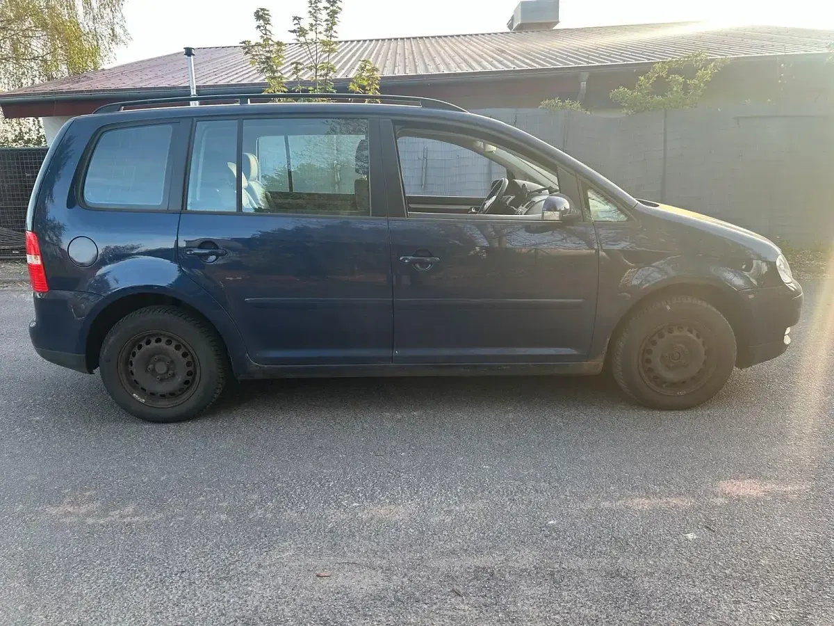Brugt VW Touran 101 HK (74 kW) 2006 Blå MPV