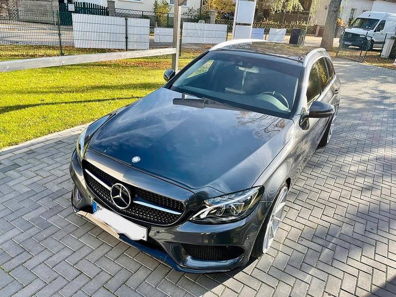 Grau Gebraucht 2015 Mercedes C220 AMG Kombi | 15.500 € (Teuer) - Bild 1/4