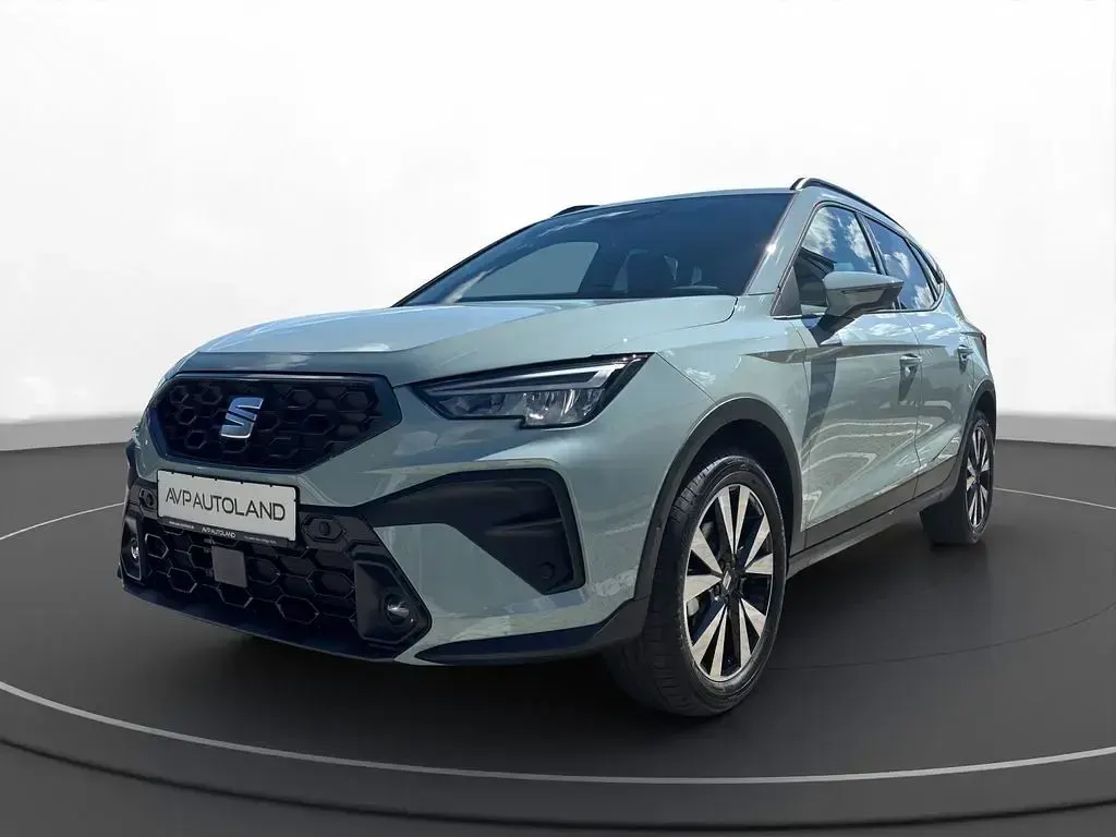Neu Seat Arona FR 116 PS (85 kW) 2026 Grau SUV
