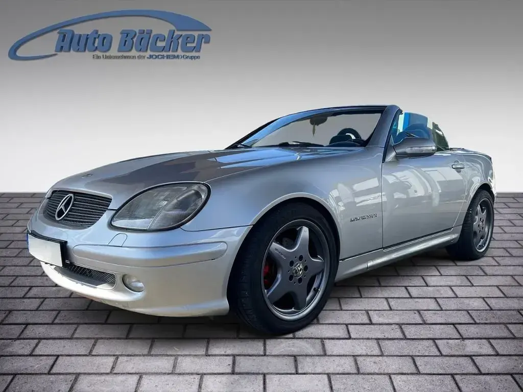 Gebraucht Mercedes SLK230 197 PS (144 kW) 2003 Silber Cabrio